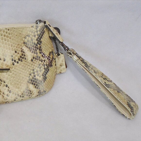 set COACH Embossed Python Leather Wristlet + Key Chain Coin Purse - Picture 2 of 7